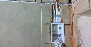 Электропроводка в доме + монтаж Карпинск цена от 157 руб. м.п.